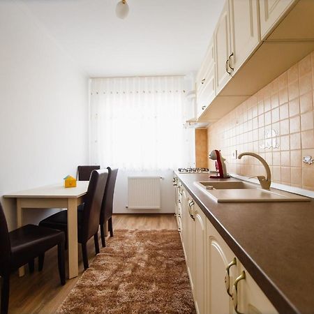 Bright & Elegant Central Apartment ออราแด ภายนอก รูปภาพ
