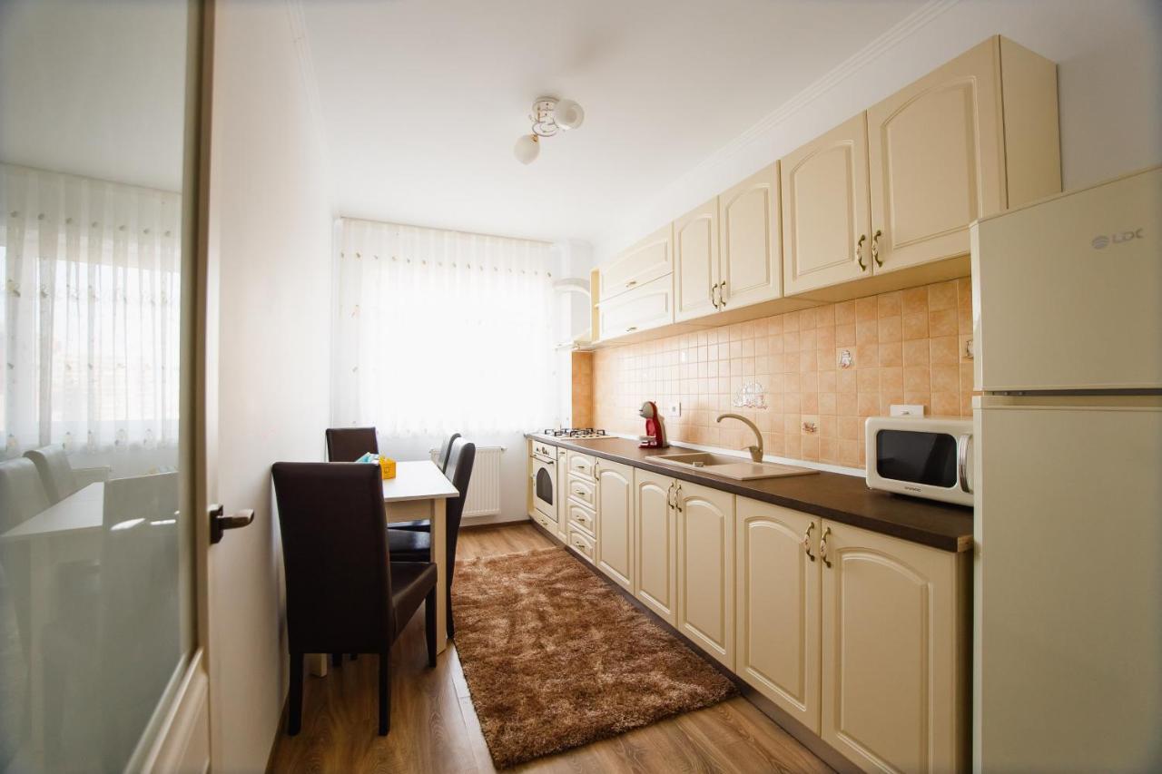 Bright & Elegant Central Apartment ออราแด ภายนอก รูปภาพ